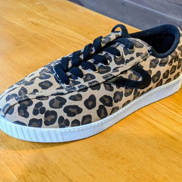 NWT Tretorn Nylite Plus Canvas Sneakers Shoes Leopard Animal Print Womens 9M - Picture 12 of 13